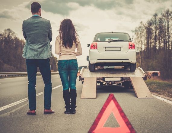 How to avoid rogue tow truck scams
